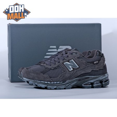 New Balance 2002R Refined Future 40-45