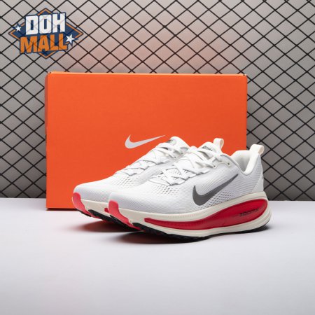 Nike Vomero 18 Platinum Tint Siren Red Light Smoke Grey Metallic Pewter HM6803-001 Unisex