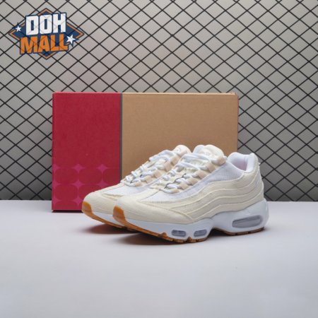 Nike Air Max 95 OG Levis Light Orewood Brown HM4743-100 Men's